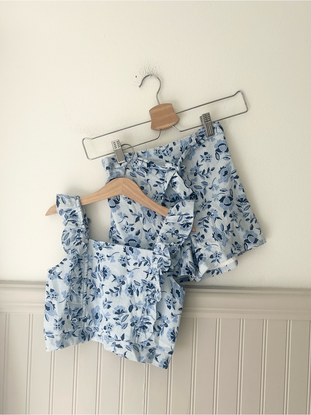 btween Girls Size 6 Light Blue Floral Ruffle Tank & Tie Waist Shorts Set